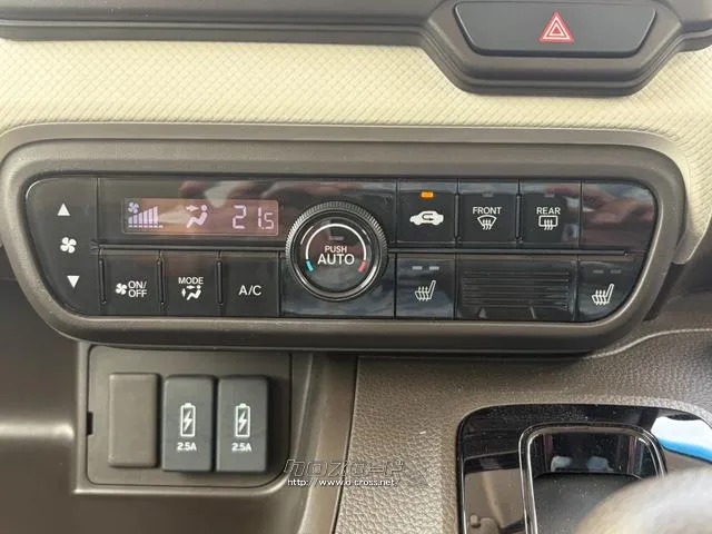 レンタアップ車徹底売り尽くしセール!ナビ・ETC・バックカメラ付で装備充実。愛車の買取査定、委託販売なども行ってます〜♪中古車買うなら西崎総合運動公園向かいのネクサスレンタカーへ。 ホンダ N-BOX
