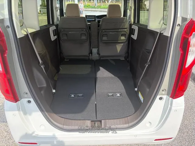 レンタアップ車徹底売り尽くしセール!ナビ・ETC・バックカメラ付で装備充実。愛車の買取査定、委託販売なども行ってます〜♪中古車買うなら西崎総合運動公園向かいのネクサスレンタカーへ。 ホンダ N-BOX