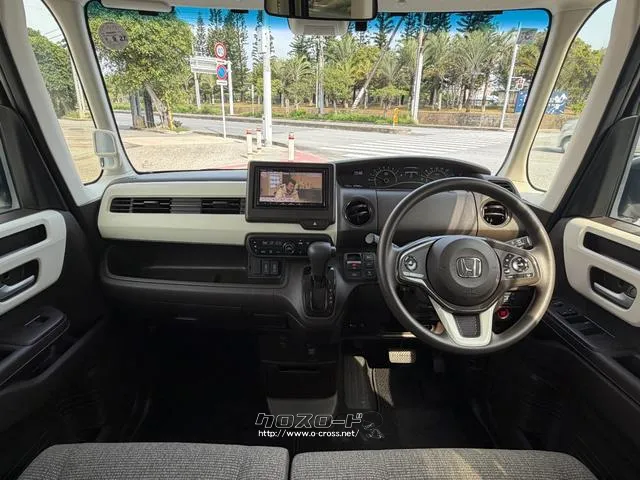 レンタアップ車徹底売り尽くしセール!ナビ・ETC・バックカメラ付で装備充実。愛車の買取査定、委託販売なども行ってます〜♪中古車買うなら西崎総合運動公園向かいのネクサスレンタカーへ。 ホンダ N-BOX