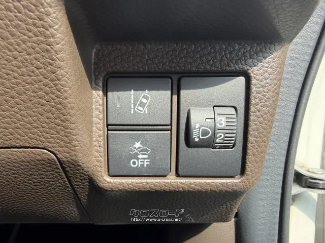 レンタアップ車徹底売り尽くしセール!ナビ・ETC・バックカメラ付で装備充実。愛車の買取査定、委託販売なども行ってます〜♪中古車買うなら西崎総合運動公園向かいのネクサスレンタカーへ。 ホンダ N-BOX
