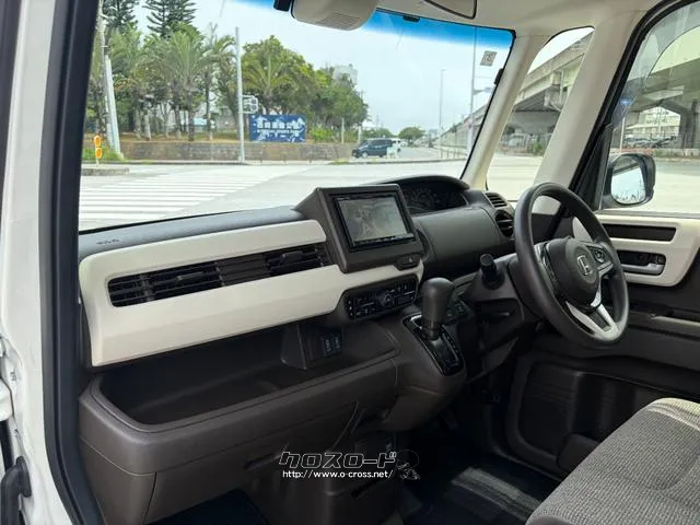 レンタアップ車徹底売り尽くしセール!ナビ・ETC・バックカメラ付で装備充実。愛車の買取査定、委託販売なども行ってます〜♪中古車買うなら西崎総合運動公園向かいのネクサスレンタカーへ。 ホンダ N-BOX