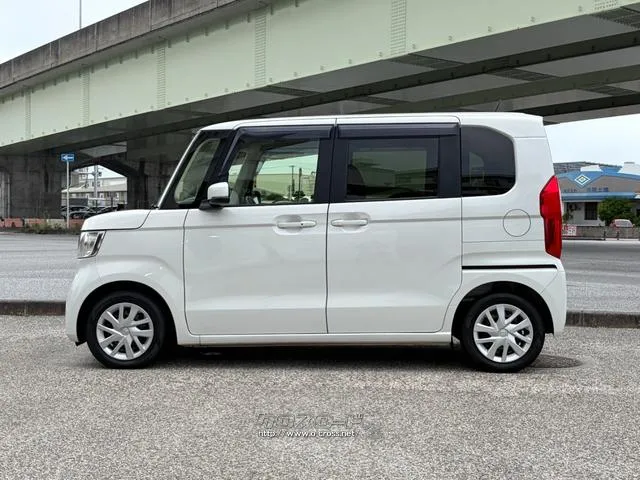 レンタアップ車徹底売り尽くしセール!ナビ・ETC・バックカメラ付で装備充実。愛車の買取査定、委託販売なども行ってます〜♪中古車買うなら西崎総合運動公園向かいのネクサスレンタカーへ。 ホンダ N-BOX