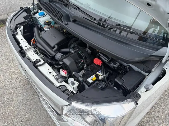 レンタアップ車徹底売り尽くしセール!ナビ・ETC・バックカメラ付で装備充実。愛車の買取査定、委託販売なども行ってます〜♪中古車買うなら西崎総合運動公園向かいのネクサスレンタカーへ。 ホンダ N-BOX