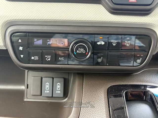 レンタアップ車徹底売り尽くしセール!ナビ・ETC・バックカメラ付で装備充実。愛車の買取査定、委託販売なども行ってます〜♪中古車買うなら西崎総合運動公園向かいのネクサスレンタカーへ。 ホンダ N-BOX