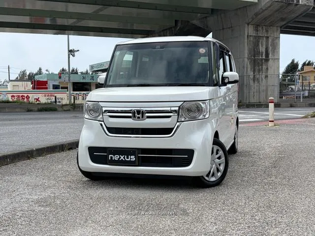 レンタアップ車徹底売り尽くしセール!ナビ・ETC・バックカメラ付で装備充実。愛車の買取査定、委託販売なども行ってます〜♪中古車買うなら西崎総合運動公園向かいのネクサスレンタカーへ。 ホンダ N-BOX