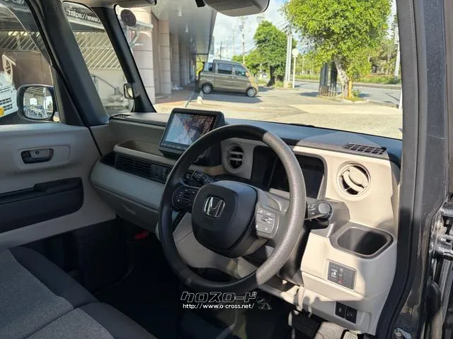 レンタアップ車徹底売り尽くしセール!ナビ・ETC・バックカメラ付で装備充実。愛車の買取査定、委託販売なども行ってます〜♪中古車買うなら西崎総合運動公園向かいのネクサスレンタカーへ。 ホンダ N-BOX
