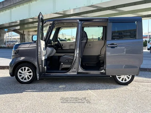 レンタアップ車徹底売り尽くしセール!ナビ・ETC・バックカメラ付で装備充実。愛車の買取査定、委託販売なども行ってます〜♪中古車買うなら西崎総合運動公園向かいのネクサスレンタカーへ。 ホンダ N-BOX
