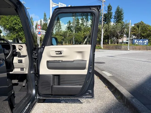 レンタアップ車徹底売り尽くしセール!ナビ・ETC・バックカメラ付で装備充実。愛車の買取査定、委託販売なども行ってます〜♪中古車買うなら西崎総合運動公園向かいのネクサスレンタカーへ。 ホンダ N-BOX