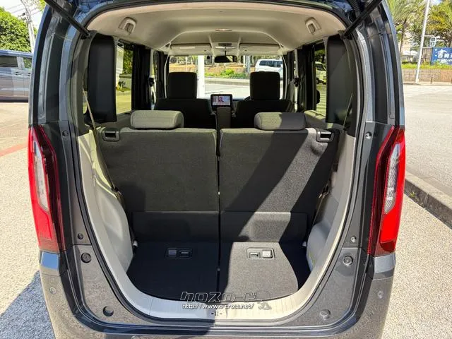 レンタアップ車徹底売り尽くしセール!ナビ・ETC・バックカメラ付で装備充実。愛車の買取査定、委託販売なども行ってます〜♪中古車買うなら西崎総合運動公園向かいのネクサスレンタカーへ。 ホンダ N-BOX