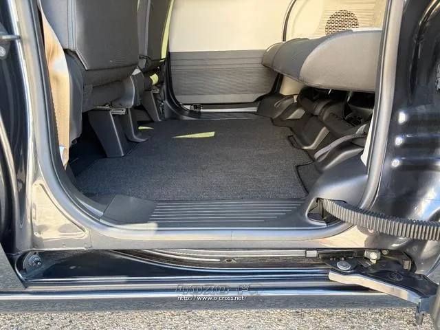 レンタアップ車徹底売り尽くしセール!ナビ・ETC・バックカメラ付で装備充実。愛車の買取査定、委託販売なども行ってます〜♪中古車買うなら西崎総合運動公園向かいのネクサスレンタカーへ。 ホンダ N-BOX