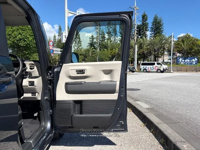 レンタアップ車徹底売り尽くしセール!ナビ・ETC・バックカメラ付で装備充実。愛車の買取査定、委託販売なども行ってます〜♪中古車買うなら西崎総合運動公園向かいのネクサスレンタカーへ。 ホンダ N-BOX