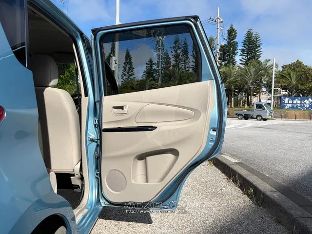 レンタアップ車徹底売り尽くしセール!ナビ・ETC・バックカメラ付で装備充実。愛車の買取査定、委託販売なども行ってます〜♪中古車買うなら西崎総合運動公園向かいのネクサスレンタカーへ。 三菱 eKワゴン