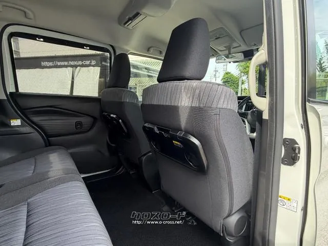 レンタアップ車徹底売り尽くしセール!ナビ・ETC・バックカメラ付で装備充実。愛車の買取査定、委託販売なども行ってます〜♪中古車買うなら西崎総合運動公園向かいのネクサスレンタカーへ。 スズキ ソリオ