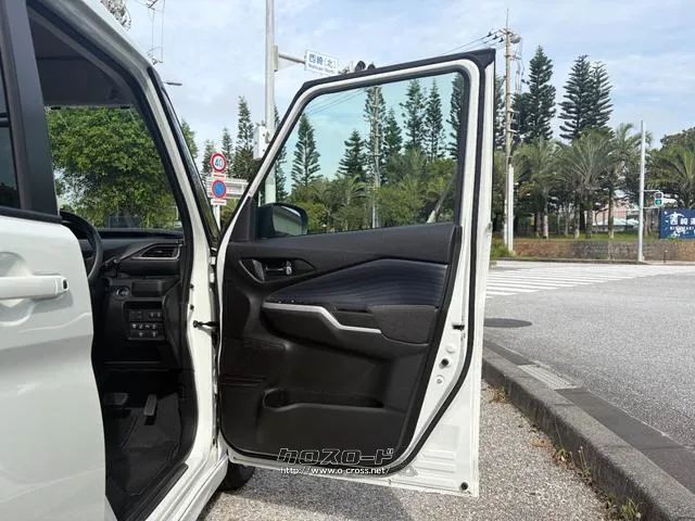 レンタアップ車徹底売り尽くしセール!ナビ・ETC・バックカメラ付で装備充実。愛車の買取査定、委託販売なども行ってます〜♪中古車買うなら西崎総合運動公園向かいのネクサスレンタカーへ。 スズキ ソリオ