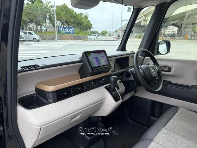 レンタアップ車徹底売り尽くしセール!ナビ・ETC・バックカメラ付で装備充実。愛車の買取査定、委託販売なども行ってます〜♪中古車買うなら西崎総合運動公園向かいのネクサスレンタカーへ。 ホンダ N-BOX