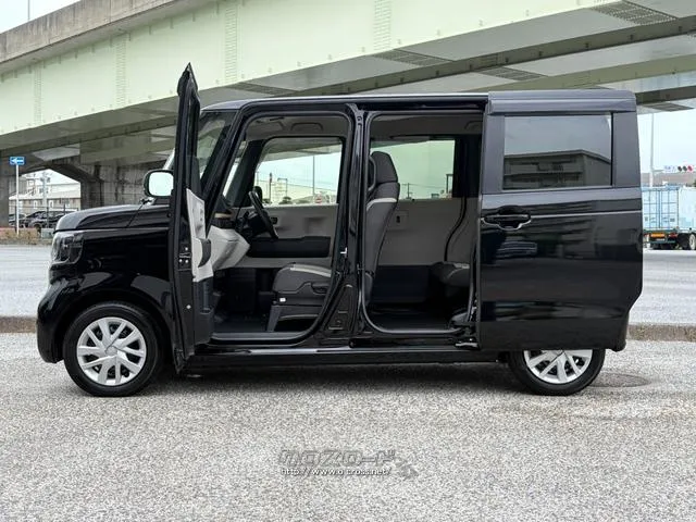 レンタアップ車徹底売り尽くしセール!ナビ・ETC・バックカメラ付で装備充実。愛車の買取査定、委託販売なども行ってます〜♪中古車買うなら西崎総合運動公園向かいのネクサスレンタカーへ。 ホンダ N-BOX
