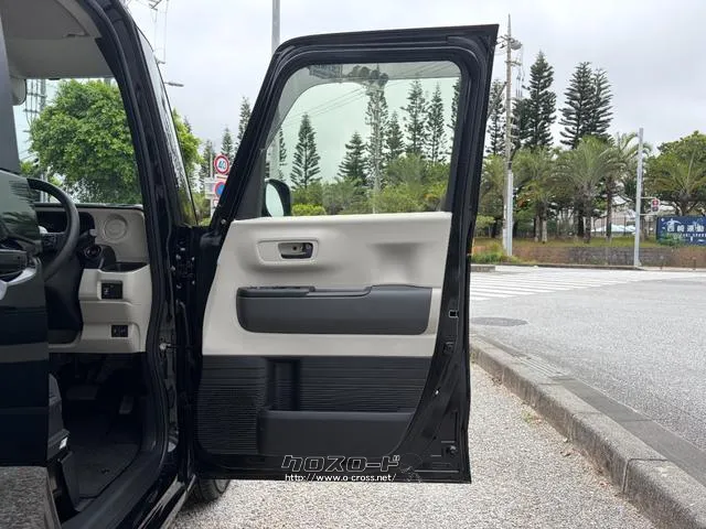 レンタアップ車徹底売り尽くしセール!ナビ・ETC・バックカメラ付で装備充実。愛車の買取査定、委託販売なども行ってます〜♪中古車買うなら西崎総合運動公園向かいのネクサスレンタカーへ。 ホンダ N-BOX