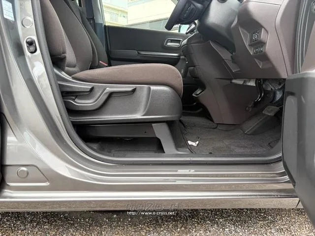 レンタアップ車徹底売り尽くしセール!ナビ・ETC・バックカメラ付で装備充実。愛車の買取査定、委託販売なども行ってます〜♪中古車買うなら西崎総合運動公園向かいのネクサスレンタカーへ。 ホンダ フリード