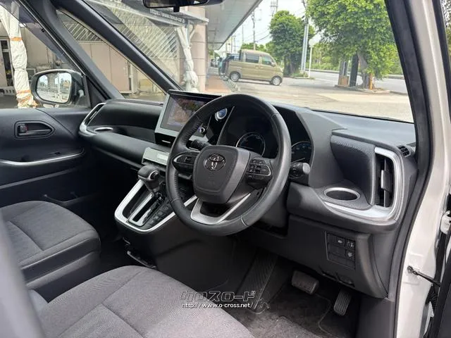 レンタアップ車徹底売り尽くしセール!ナビ・ETC・バックカメラ付で装備充実。愛車の買取査定、委託販売なども行ってます〜♪中古車買うなら西崎総合運動公園向かいのネクサスレンタカーへ。 トヨタ ノア