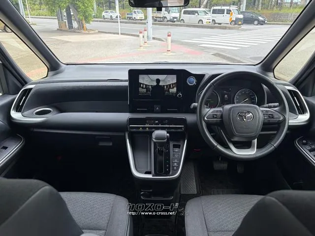 レンタアップ車徹底売り尽くしセール!ナビ・ETC・バックカメラ付で装備充実。愛車の買取査定、委託販売なども行ってます〜♪中古車買うなら西崎総合運動公園向かいのネクサスレンタカーへ。 トヨタ ノア