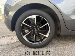 マツダ MAZDA2