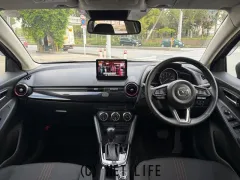 マツダ MAZDA2