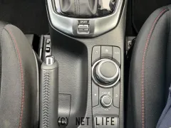 マツダ MAZDA2