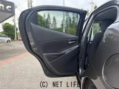 マツダ MAZDA2