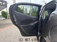 マツダ MAZDA2