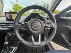 マツダ MAZDA2