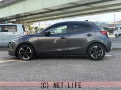 マツダ MAZDA2