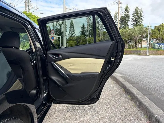 レンタアップ車徹底売り尽くしセール!ナビ・ETC・バックカメラ付で装備充実。愛車の買取査定、委託販売なども行ってます〜♪中古車買うなら西崎総合運動公園向かいのネクサスレンタカーへ。 マツダ アテンザワゴン