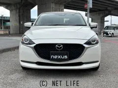 マツダ MAZDA2