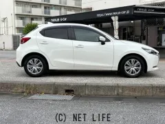 マツダ MAZDA2