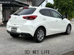 マツダ MAZDA2
