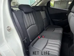 マツダ MAZDA2