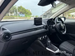 マツダ MAZDA2
