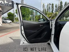 マツダ MAZDA2