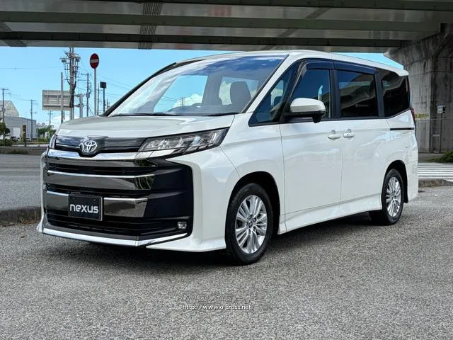 レンタアップ車徹底売り尽くしセール!ナビ・ETC・バックカメラ付で装備充実。愛車の買取査定、委託販売なども行ってます〜♪中古車買うなら西崎総合運動公園向かいのネクサスレンタカーへ。 トヨタ ノア