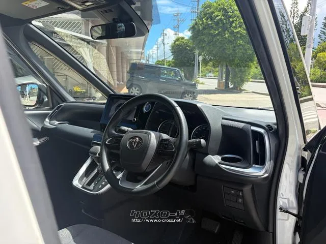 レンタアップ車徹底売り尽くしセール!ナビ・ETC・バックカメラ付で装備充実。愛車の買取査定、委託販売なども行ってます〜♪中古車買うなら西崎総合運動公園向かいのネクサスレンタカーへ。 トヨタ ノア