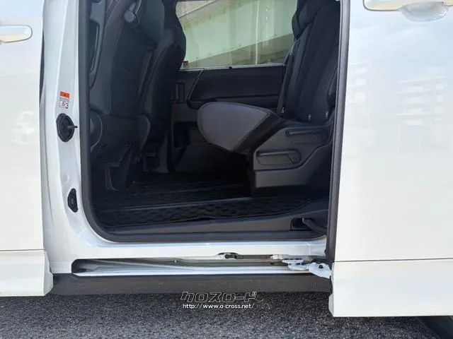 レンタアップ車徹底売り尽くしセール!ナビ・ETC・バックカメラ付で装備充実。愛車の買取査定、委託販売なども行ってます〜♪中古車買うなら西崎総合運動公園向かいのネクサスレンタカーへ。 トヨタ ノア
