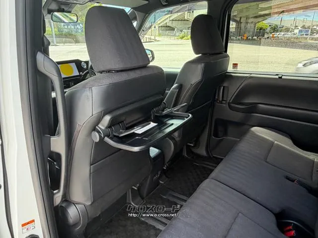 レンタアップ車徹底売り尽くしセール!ナビ・ETC・バックカメラ付で装備充実。愛車の買取査定、委託販売なども行ってます〜♪中古車買うなら西崎総合運動公園向かいのネクサスレンタカーへ。 トヨタ ノア