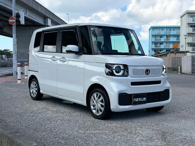 レンタアップ車徹底売り尽くしセール!ナビ・ETC・バックカメラ付で装備充実。愛車の買取査定、委託販売なども行ってます〜♪中古車買うなら西崎総合運動公園向かいのネクサスレンタカーへ。 ホンダ N-BOX