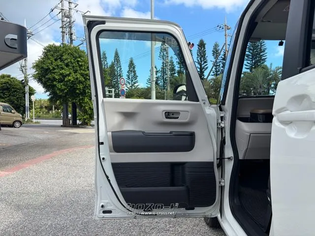 レンタアップ車徹底売り尽くしセール!ナビ・ETC・バックカメラ付で装備充実。愛車の買取査定、委託販売なども行ってます〜♪中古車買うなら西崎総合運動公園向かいのネクサスレンタカーへ。 ホンダ N-BOX