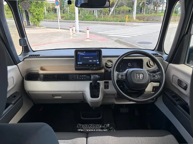レンタアップ車徹底売り尽くしセール!ナビ・ETC・バックカメラ付で装備充実。愛車の買取査定、委託販売なども行ってます〜♪中古車買うなら西崎総合運動公園向かいのネクサスレンタカーへ。 ホンダ N-BOX