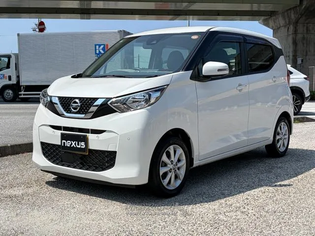 レンタアップ車徹底売り尽くしセール!ナビ・ETC・バックカメラ付で装備充実。愛車の買取査定、委託販売なども行ってます〜♪中古車買うなら西崎総合運動公園向かいのネクサスレンタカーへ。 日産 デイズ