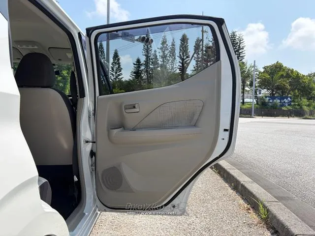レンタアップ車徹底売り尽くしセール!ナビ・ETC・バックカメラ付で装備充実。愛車の買取査定、委託販売なども行ってます〜♪中古車買うなら西崎総合運動公園向かいのネクサスレンタカーへ。 日産 デイズ
