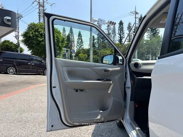 レンタアップ車徹底売り尽くしセール!ナビ・ETC・バックカメラ付で装備充実。愛車の買取査定、委託販売なども行ってます〜♪中古車買うなら西崎総合運動公園向かいのネクサスレンタカーへ。 日産 デイズ