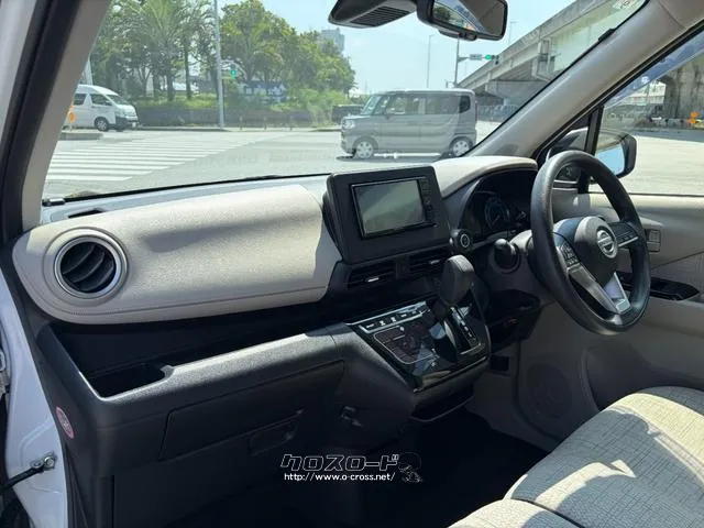 レンタアップ車徹底売り尽くしセール!ナビ・ETC・バックカメラ付で装備充実。愛車の買取査定、委託販売なども行ってます〜♪中古車買うなら西崎総合運動公園向かいのネクサスレンタカーへ。 日産 デイズ