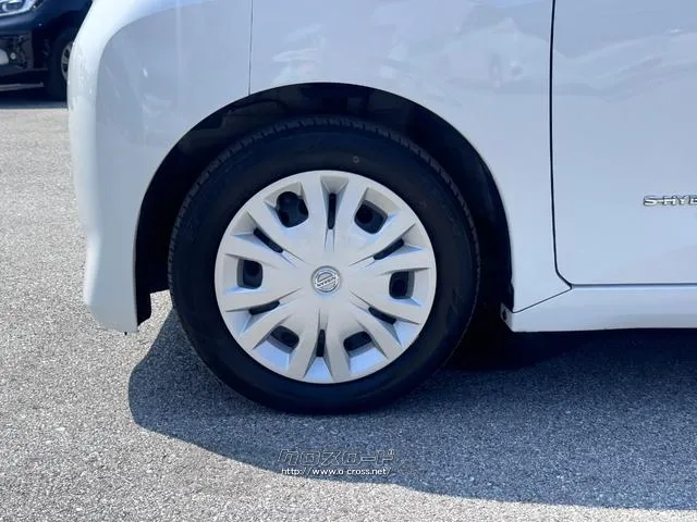 レンタアップ車徹底売り尽くしセール!ナビ・ETC・バックカメラ付で装備充実。愛車の買取査定、委託販売なども行ってます〜♪中古車買うなら西崎総合運動公園向かいのネクサスレンタカーへ。 日産 ルークス